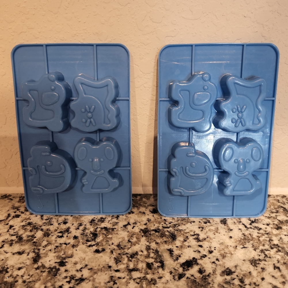 Jell-O mold or ice cube trays